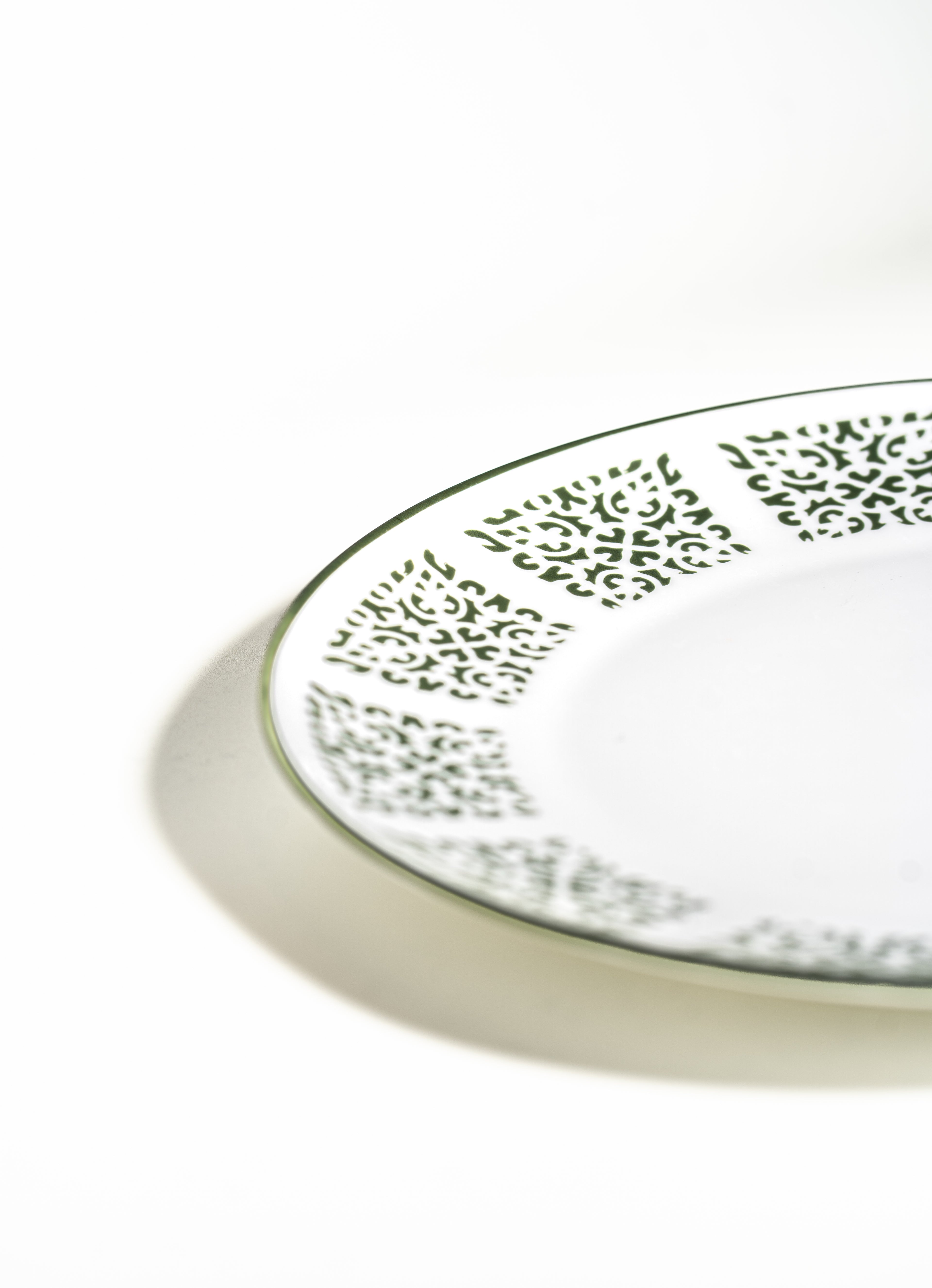 Ghorghina Dinner Plate